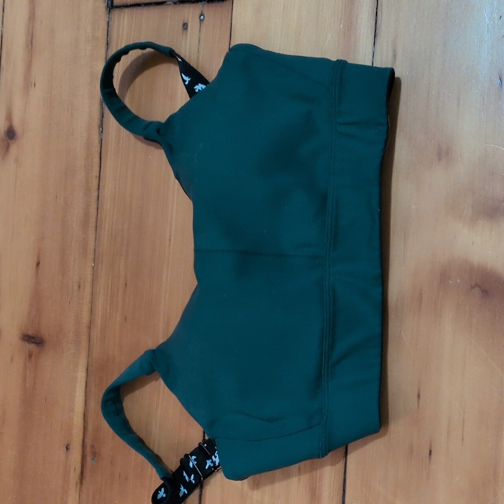 Oiselle 32DD Queen Bra